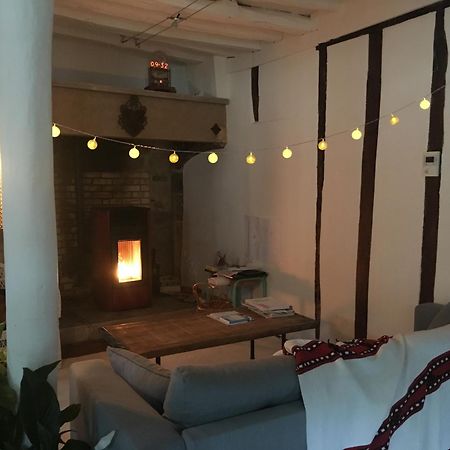 Vila Grande Maison A Semur En Plein Coeur Historique Exteriér fotografie