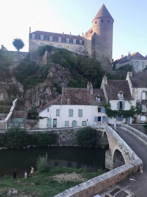 Vila Grande Maison A Semur En Plein Coeur Historique Exteriér fotografie